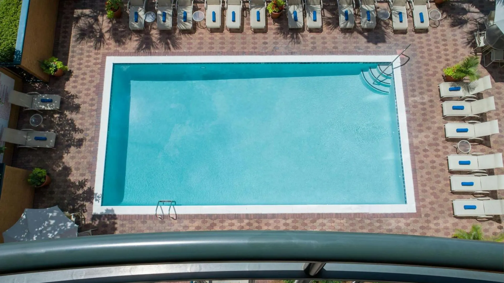Marriott Riverfront 4*