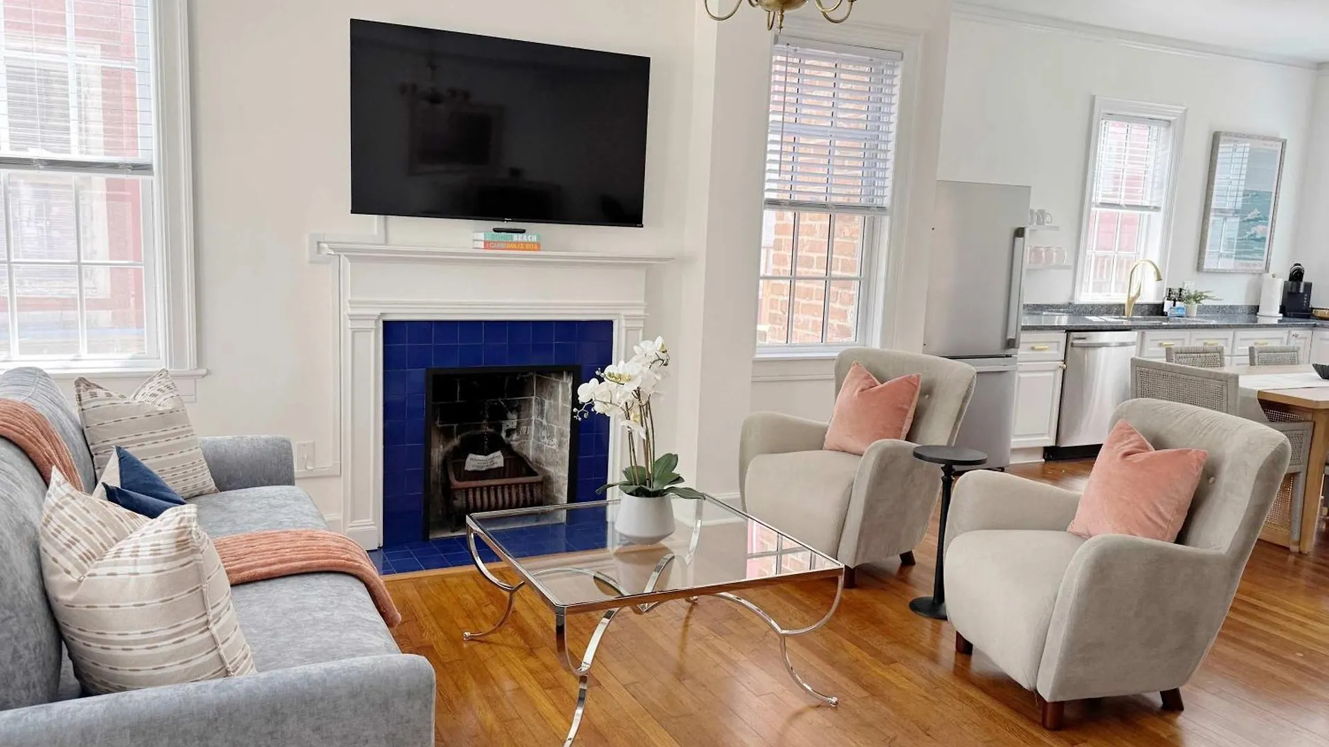 Classy 3-story Downtown - Great Location * Savannah