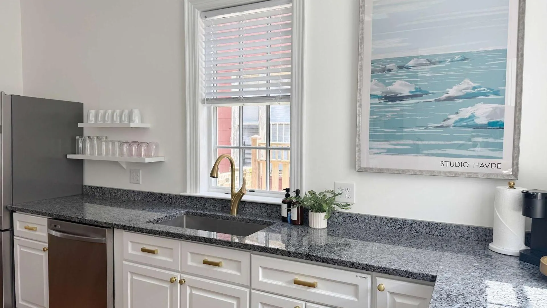 Hébergement de vacances Classy 3-story Downtown - Great Location *