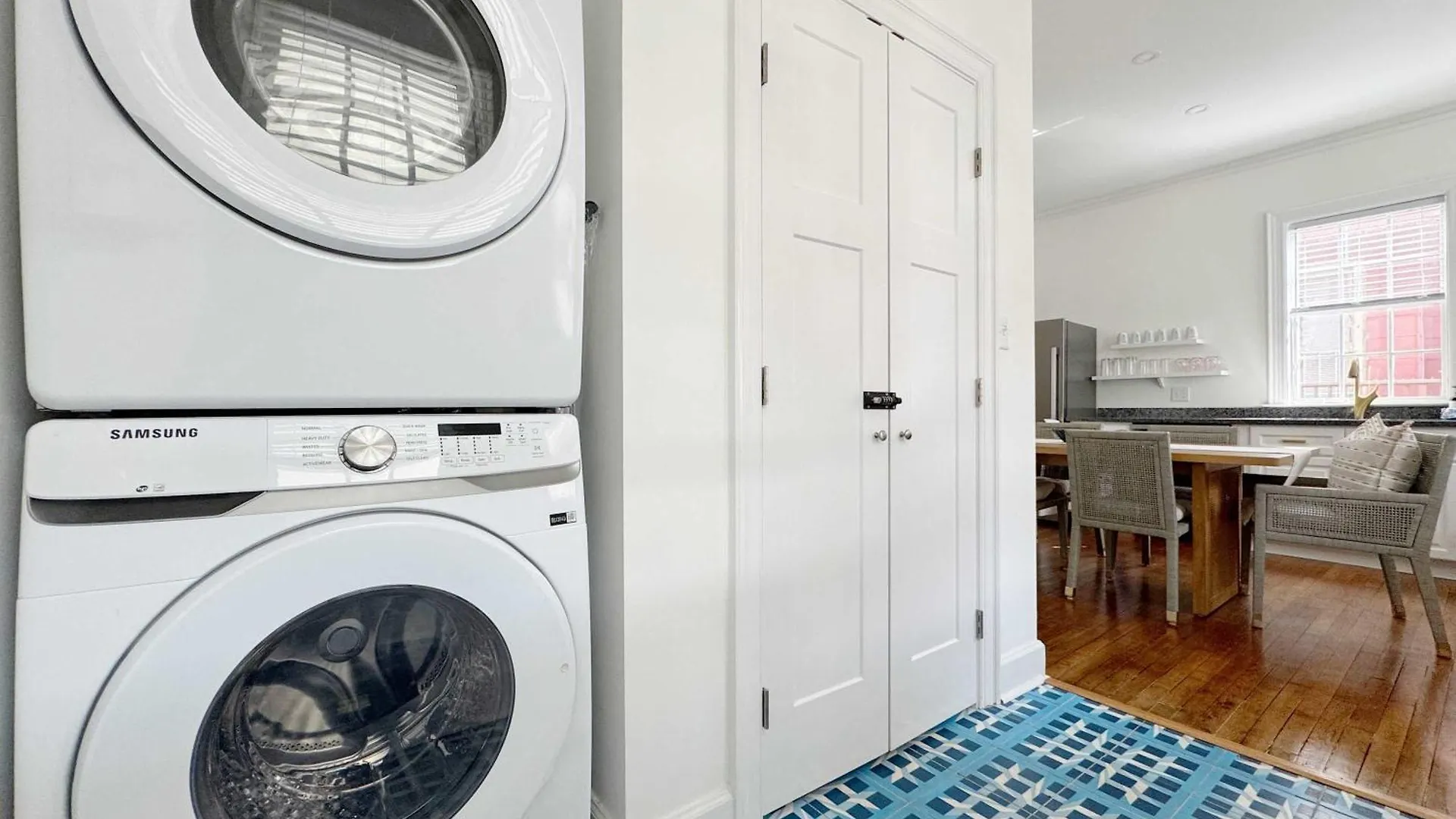 Hébergement de vacances Classy 3-story Downtown - Great Location