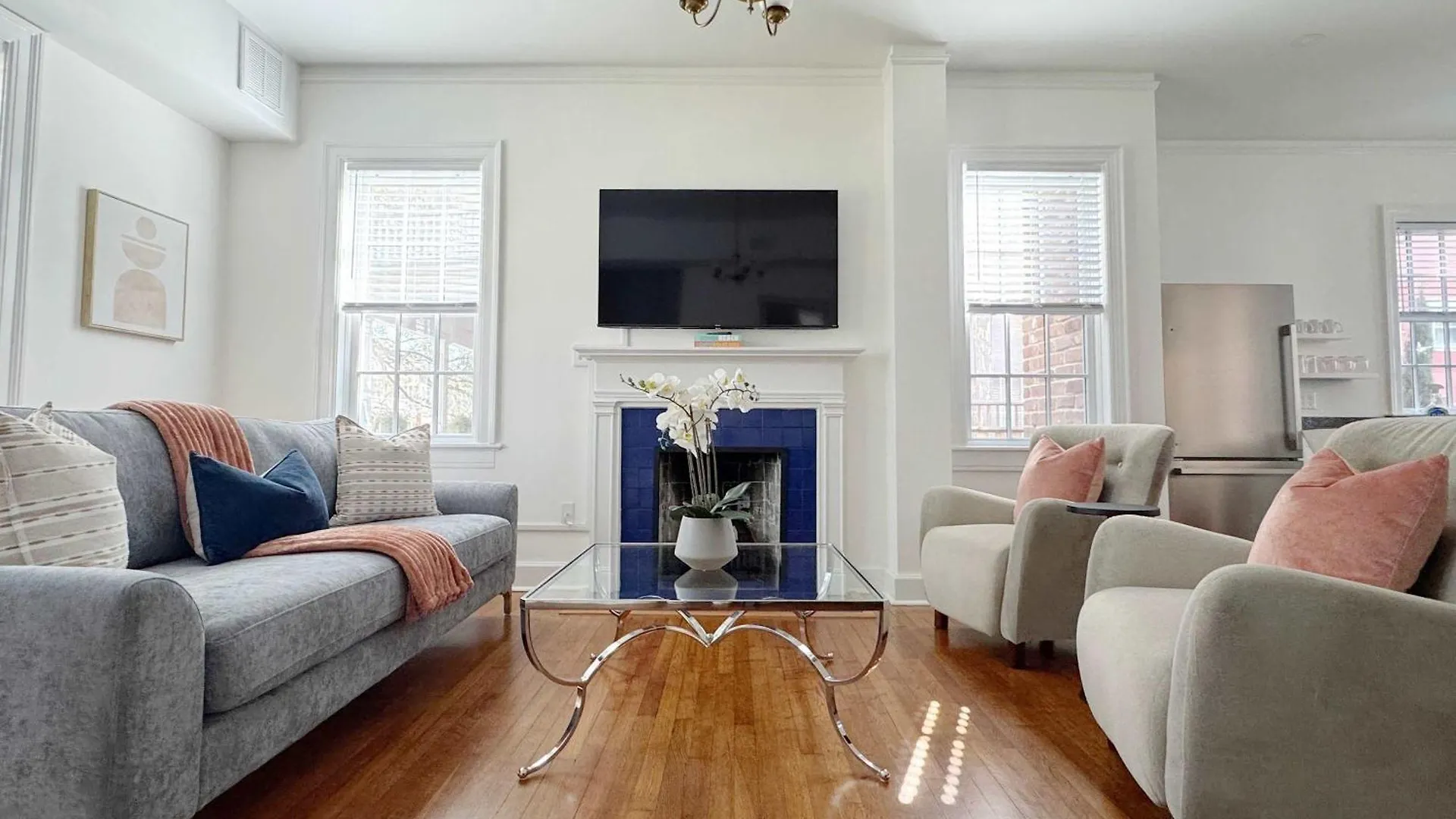 Classy 3-story Downtown - Great Location Savannah