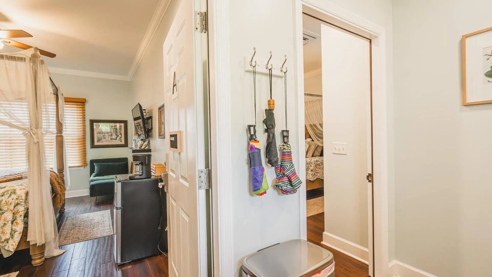 Carriage Modern House To Victorian House *