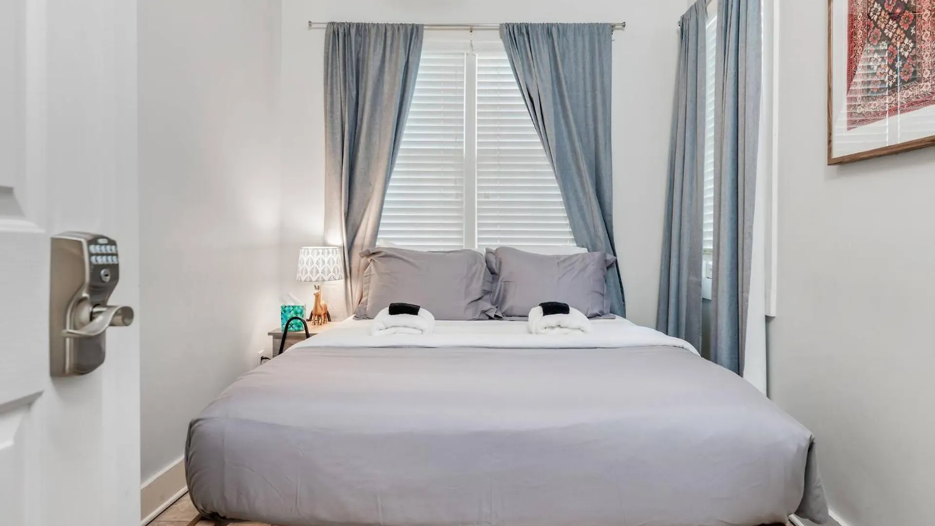 Duplex With Courtyard Historic District Savannah