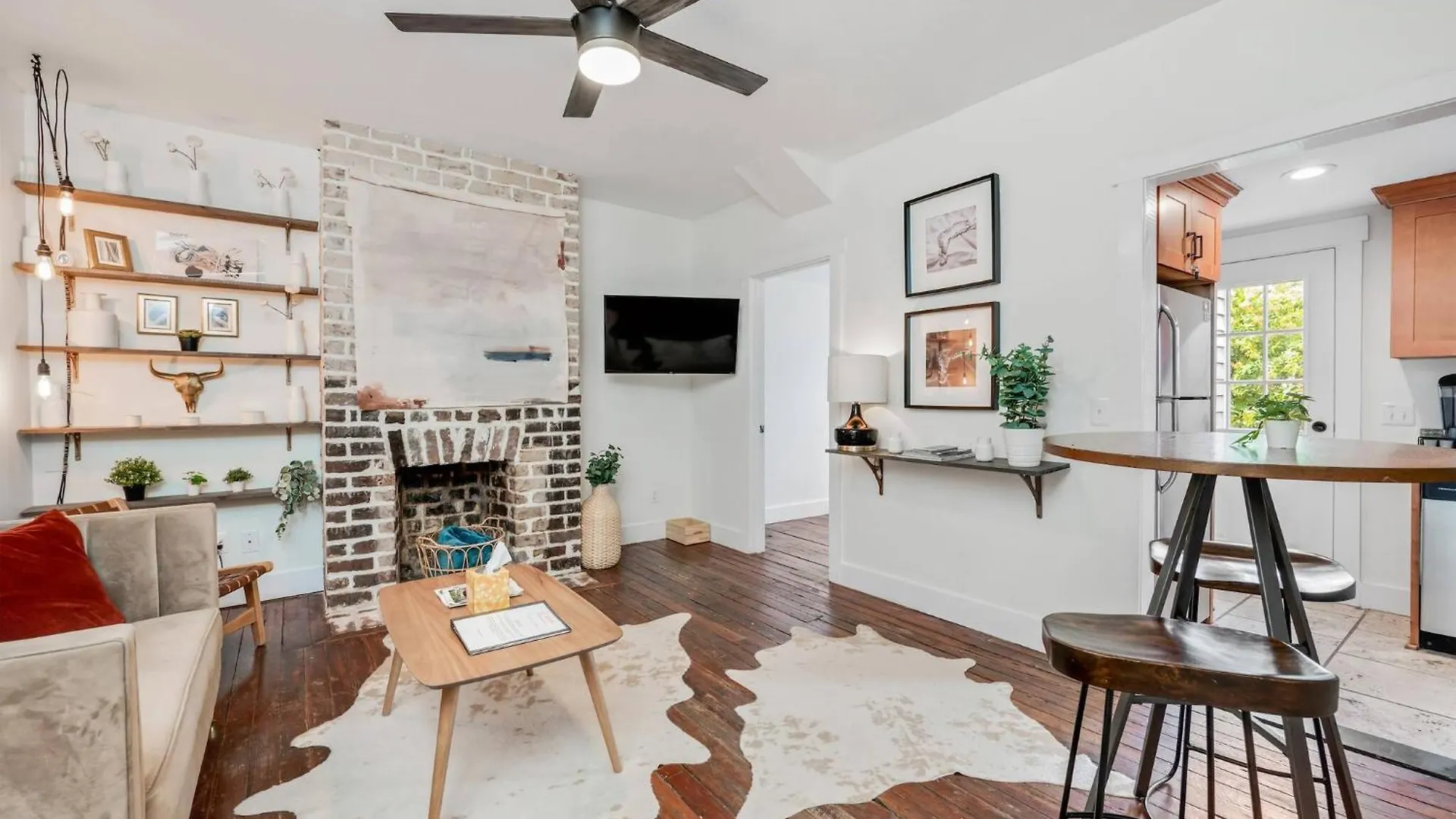 Duplex With Courtyard Historic District Savannah