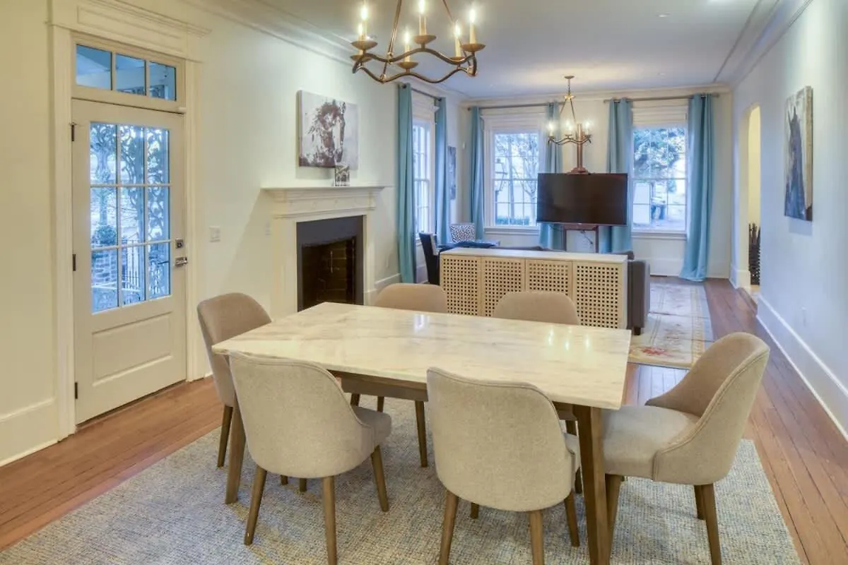 Updated Historic 3 Bedroom Walk Everywhere *
