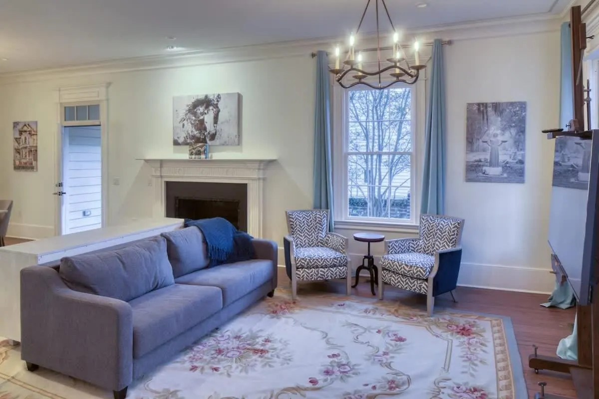 Updated Historic 3 Bedroom Walk Everywhere * 薩凡納