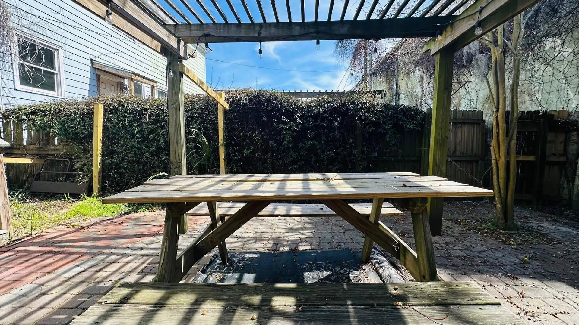 Private Triplex Sleeps 22 Starland District Ferienhaus *