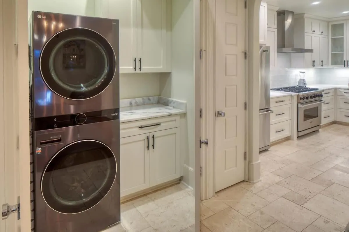 Updated Historic 3 Bedroom Walk Everywhere 别墅 *