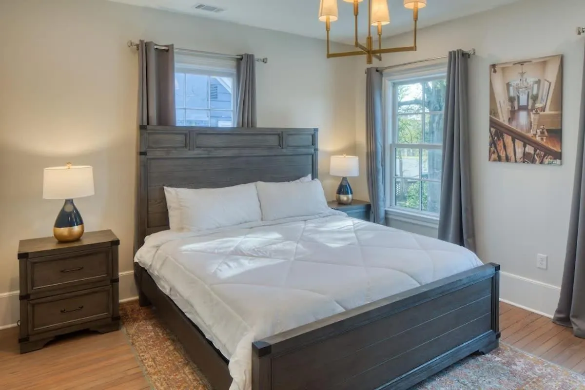 Villa Luxury 3 Bedroom W Private Bath Walk Everywhere