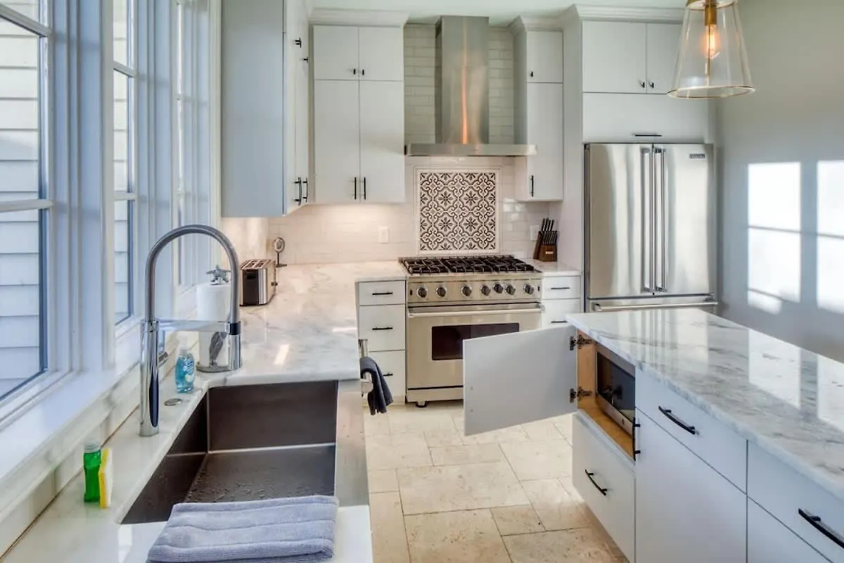Luxury 3 Bedroom W Private Bath Walk Everywhere Savannah