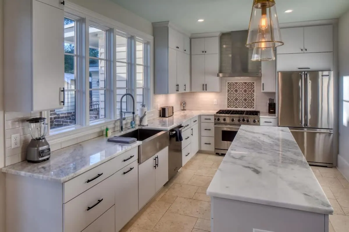 Villa Luxury 3 Bedroom W Private Bath Walk Everywhere Savannah