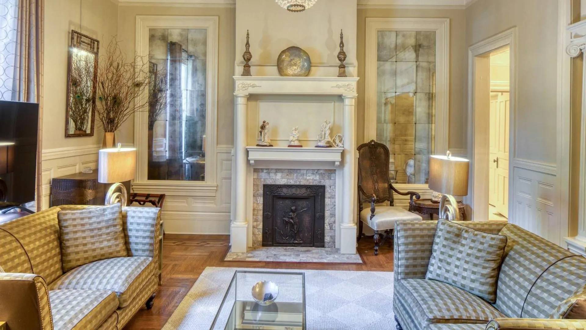 Feriehus Estill Manor- Luxurious Estate With Pool & Garden - Sleeps 12
