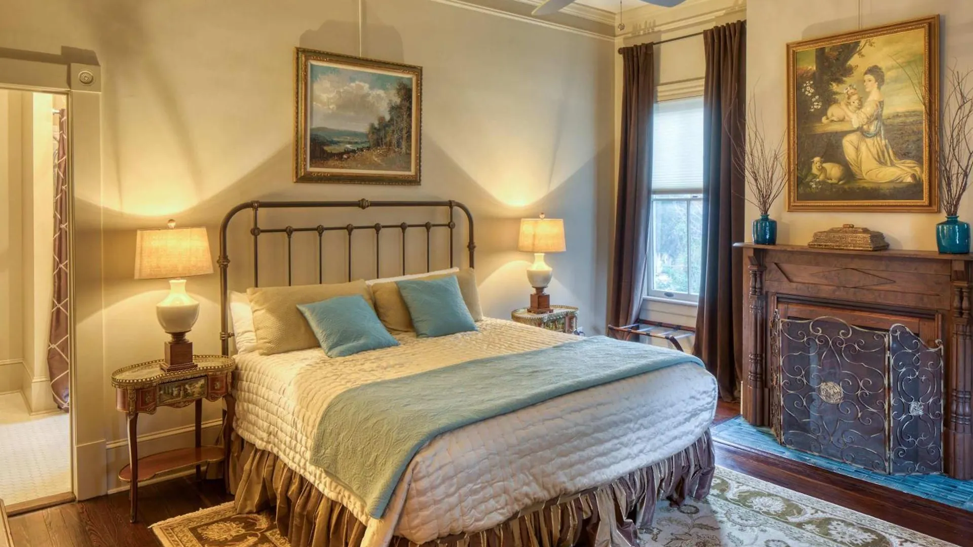 Estill Manor- Luxurious Estate With Pool & Garden - Sleeps 12 Feriehus Savannah
