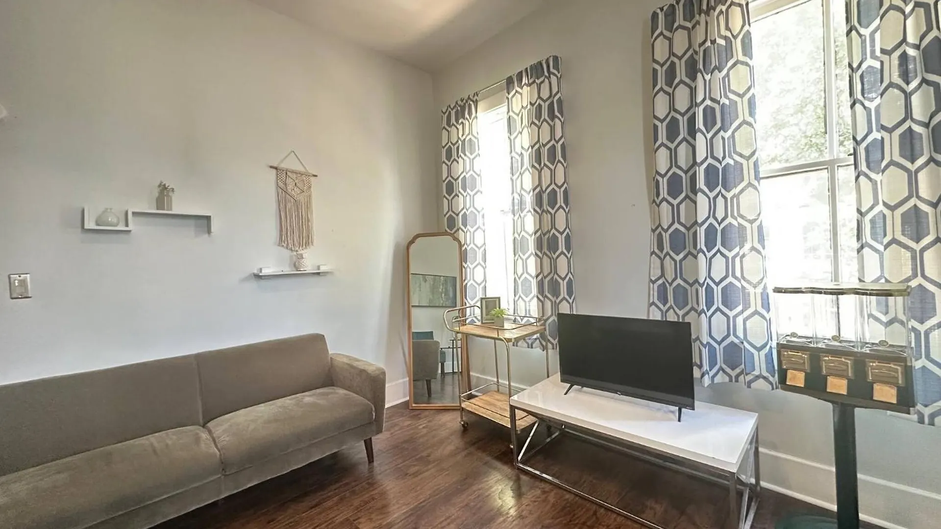 Perfect Place For Bachelorette & Birthday Weekends * סוואנה