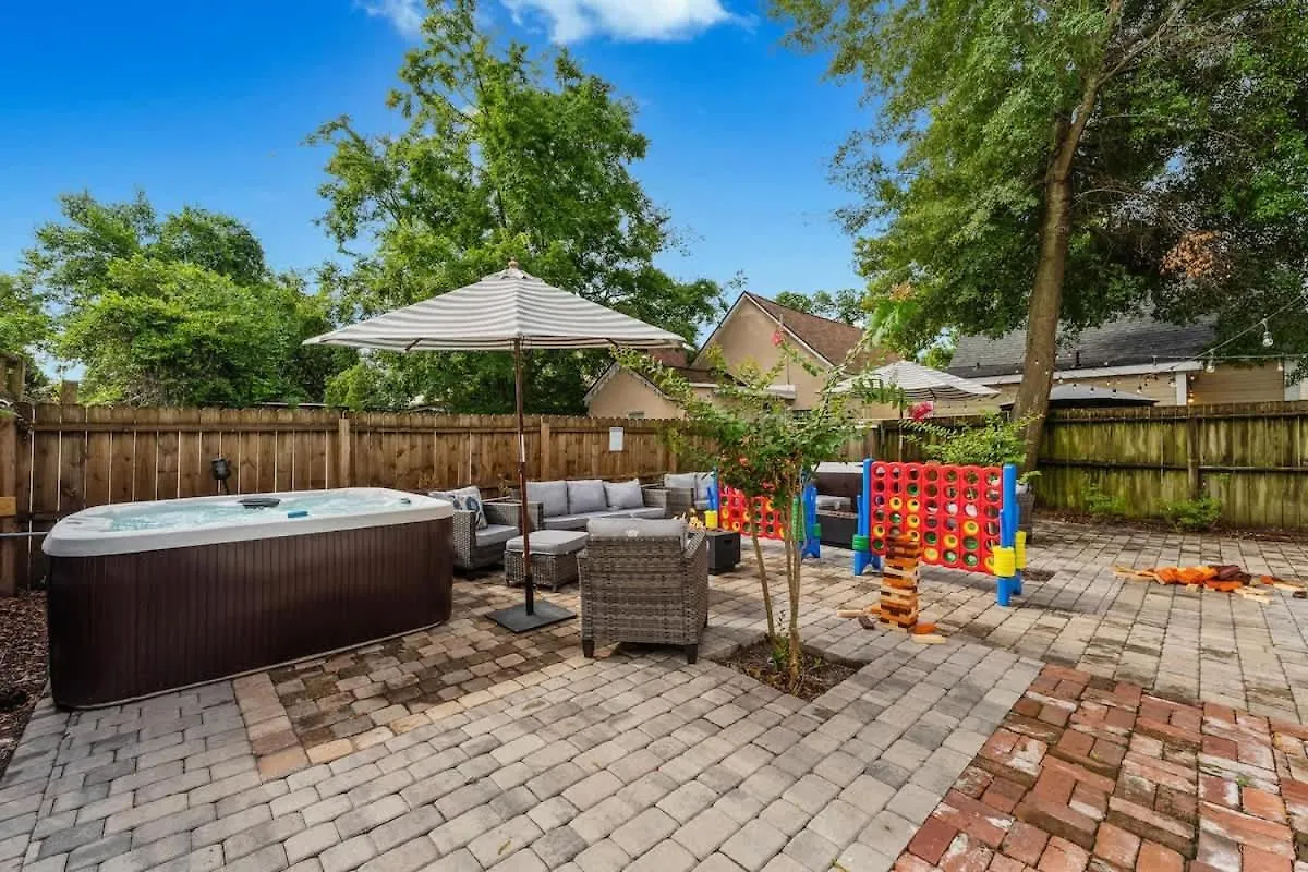 Hot Tubs - Dt Duplex - Two Blocks Off Forsyth Park Vakantiehuis Savannah