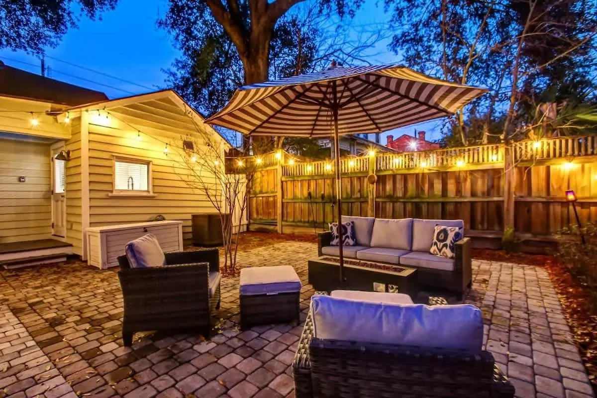 Historic District - Hot Tub - Walk To Forsyth Park Feriehus *
