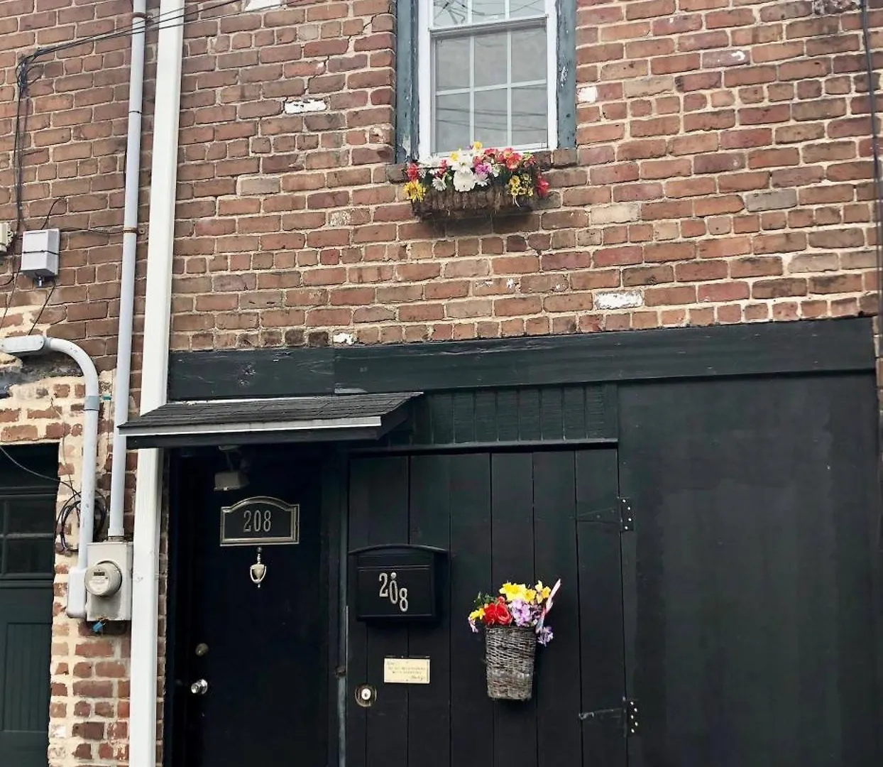 Heart Of Historic Carriage House