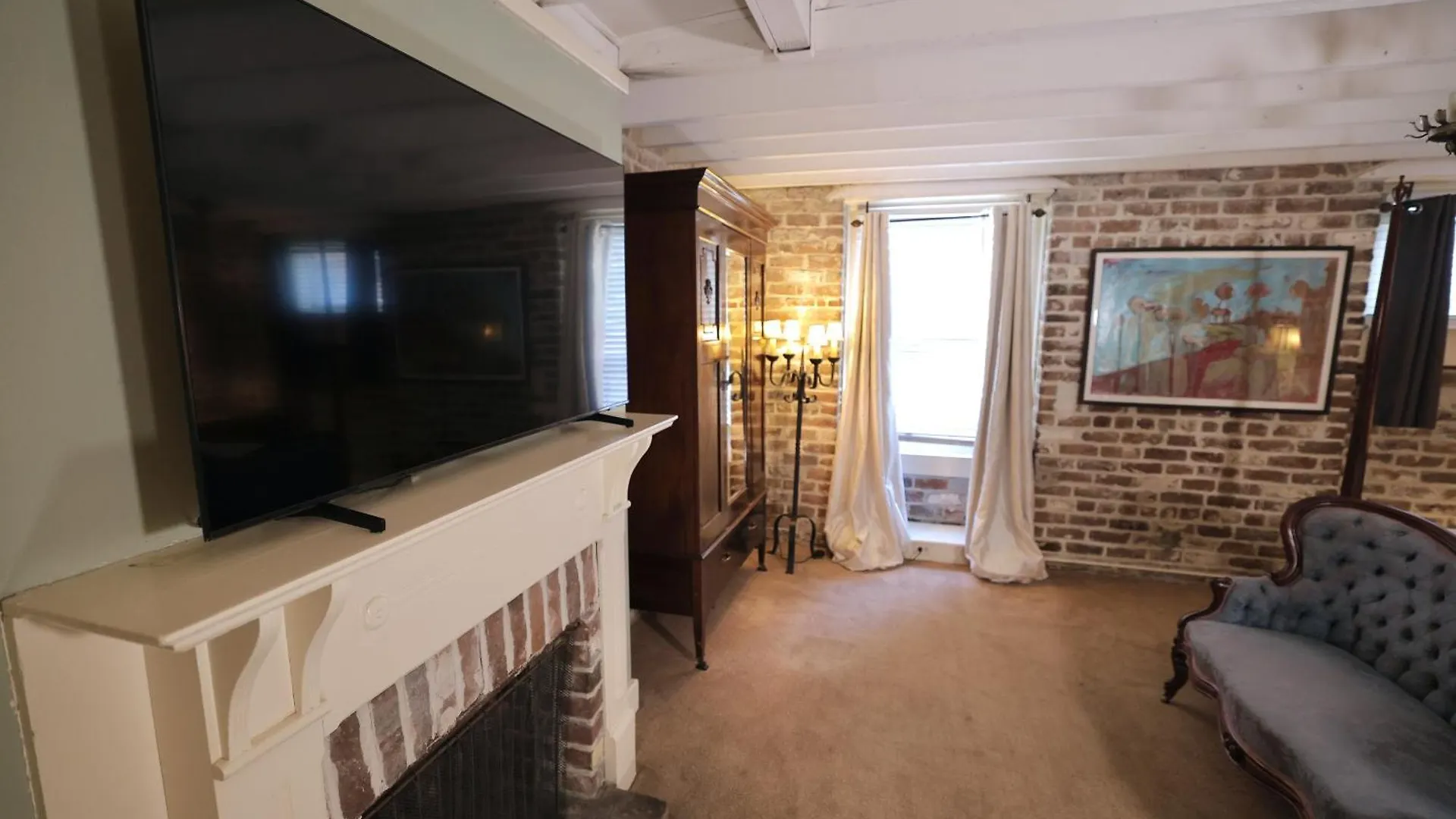 Bed & Breakfast Foley House