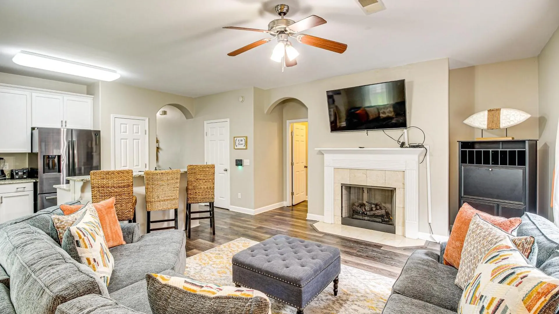 Spacious Pooler With Family-friendly Perks Savannah