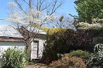 Roussell's Garden 3*