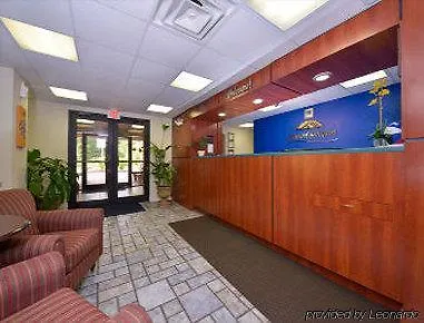 Howard Johnson By Wyndham Savannah Ga