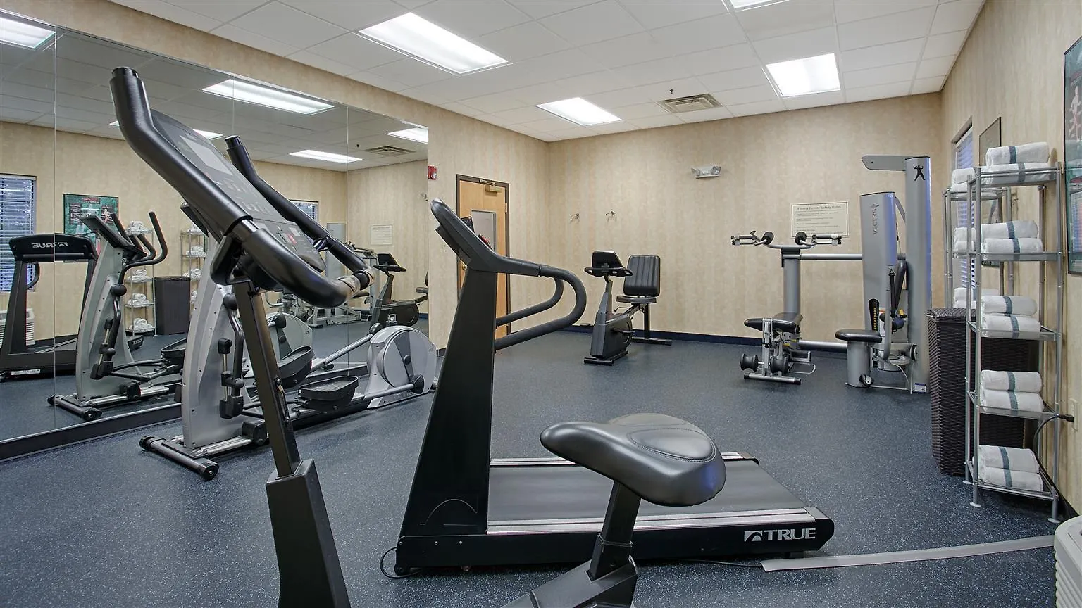 Western Savannah Airport Inn&suites 3*
