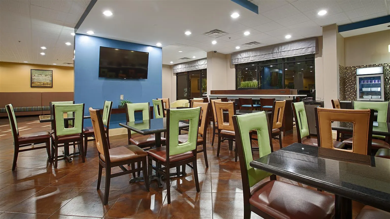 Hotel Western Savannah Airport Inn&suites