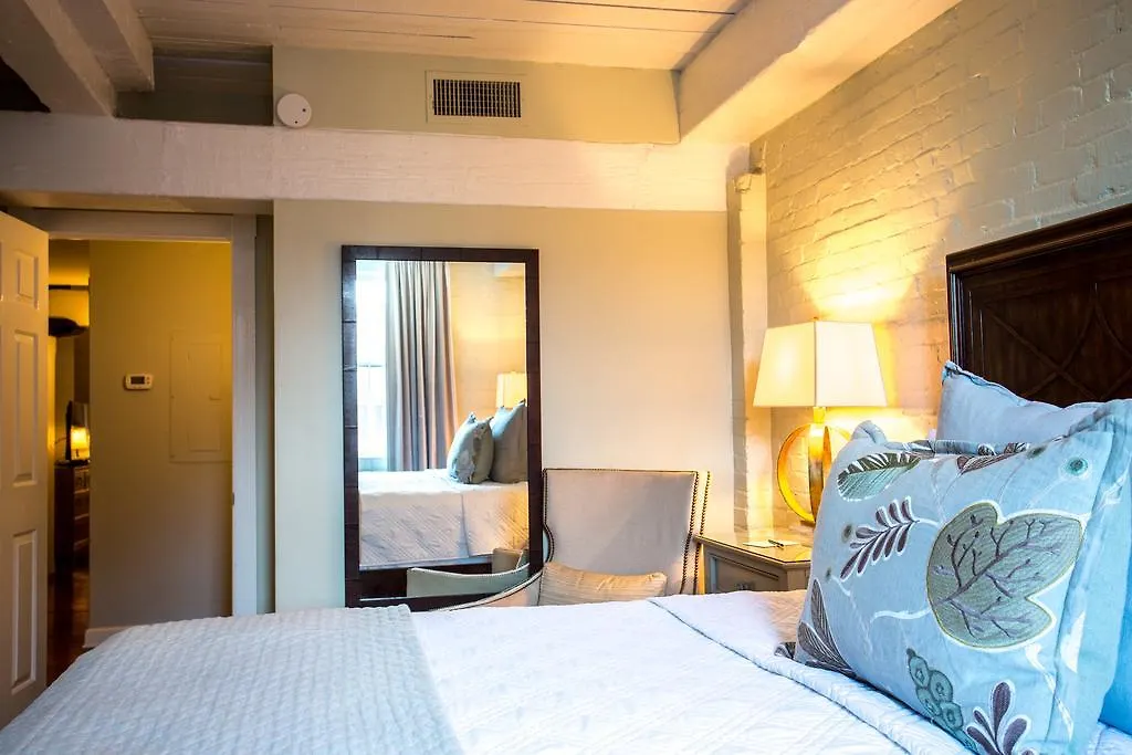Hotel Olde Harbour Inn, Historic Of Collection