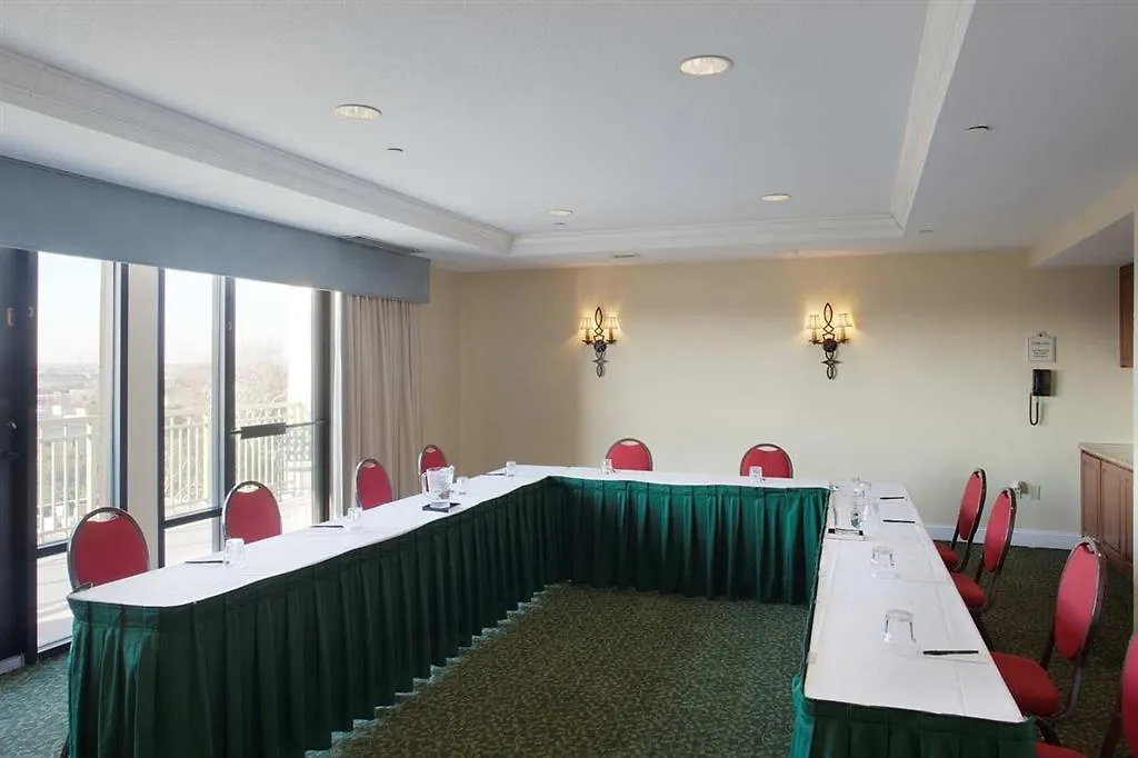Doubletree By Hilton Historic Savannah