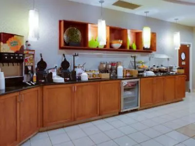 Hotel Springhill Airport 3*