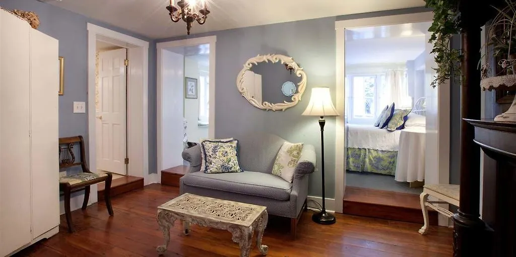 Forsyth Park Couette-café