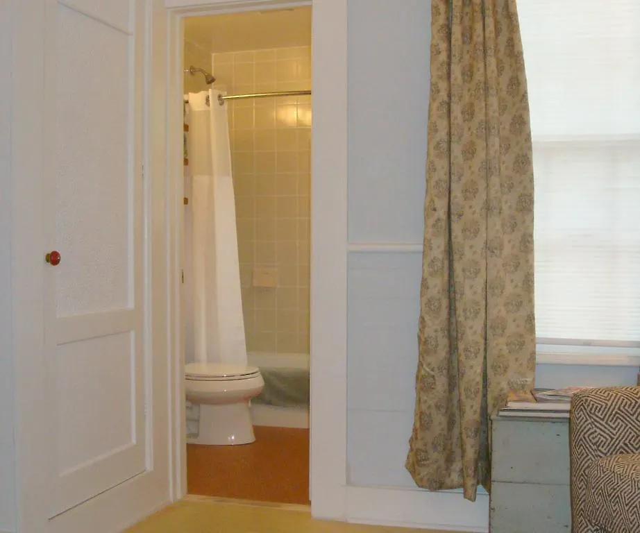 Jingle Bells Square Cottage-historic District-bright- Fireplace Tatil Evi *