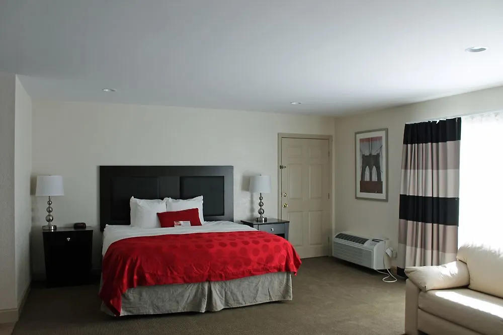 Cottonwood Savannah & Conference Center Hotel