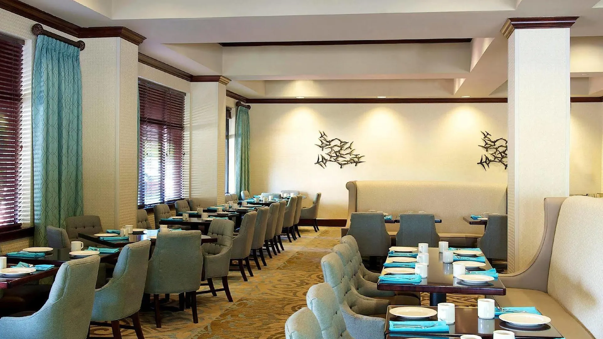 Courtyard By Marriott Downtown - Historic District 3* Savannah