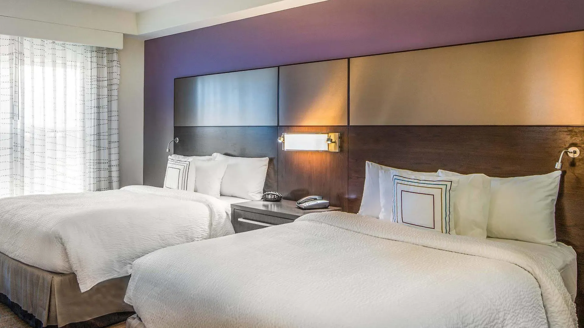 By Marriott Airport Hotel