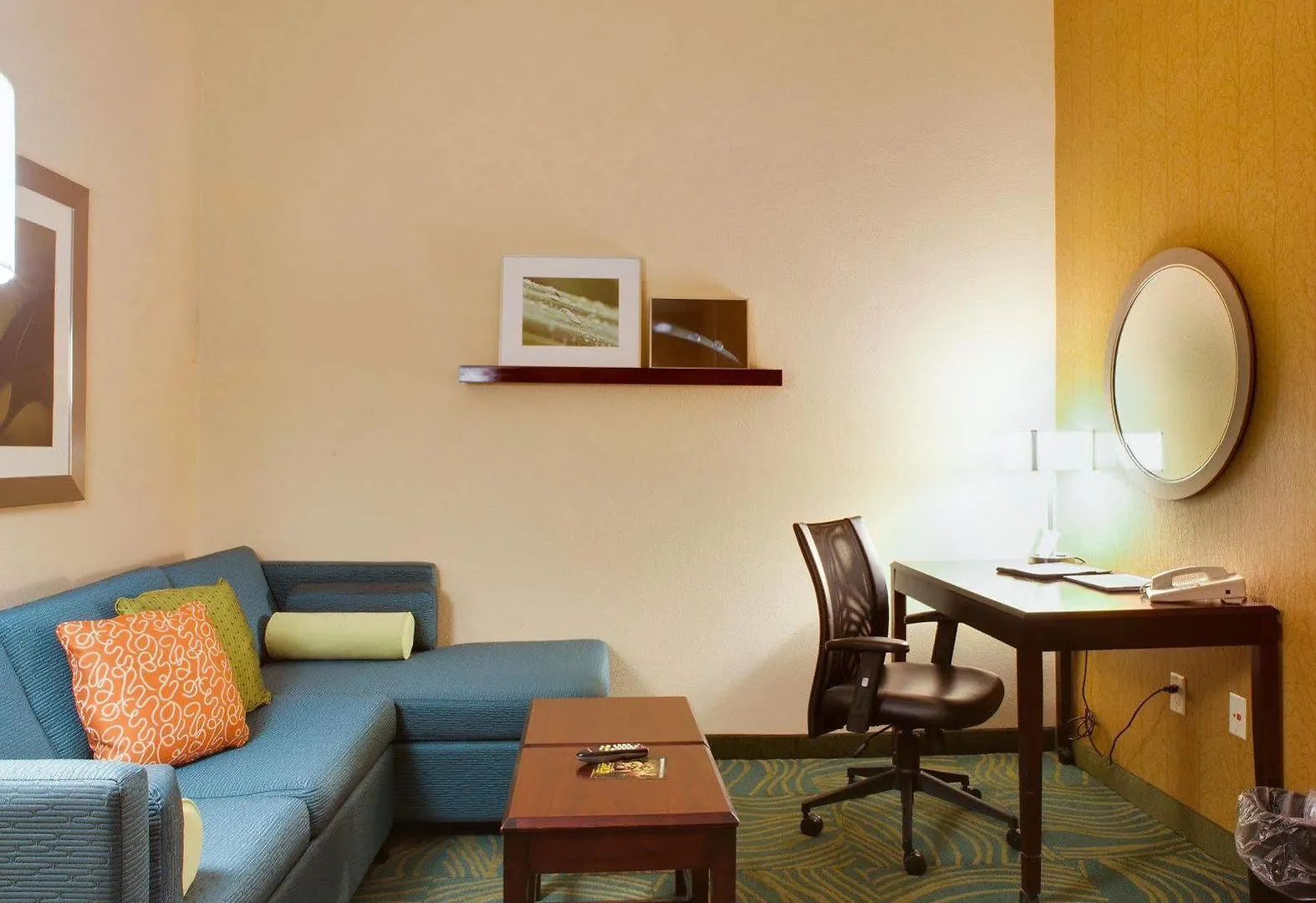 Hotel Springhill Airport 3*