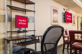 Red Roof & Gateway 3*