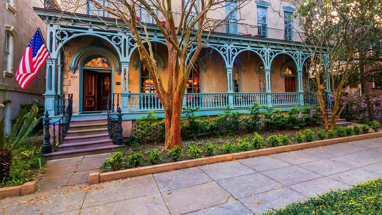 Bed & Breakfast Dresser Palmer House Savannah
