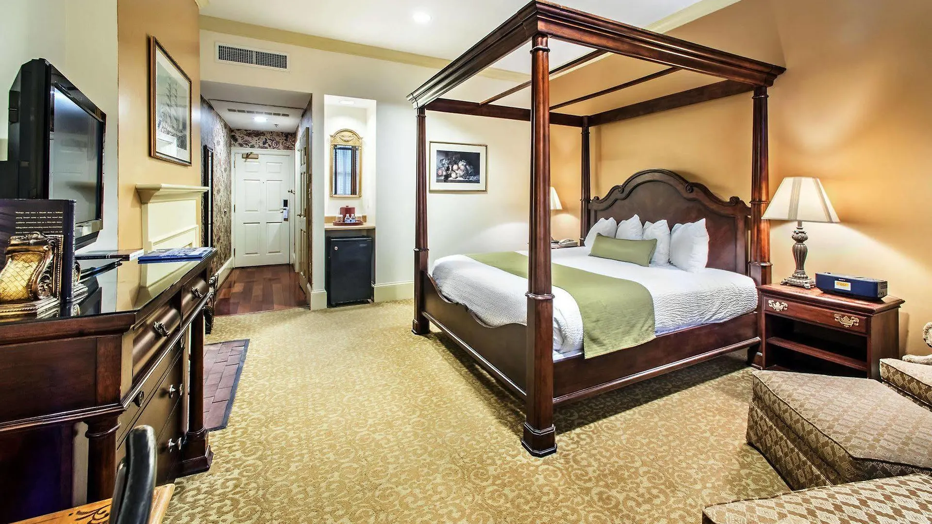 River Street (adults Only) Savannah
