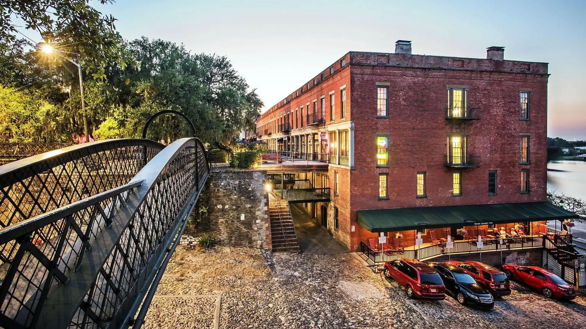 River Street (adults Only) Savannah