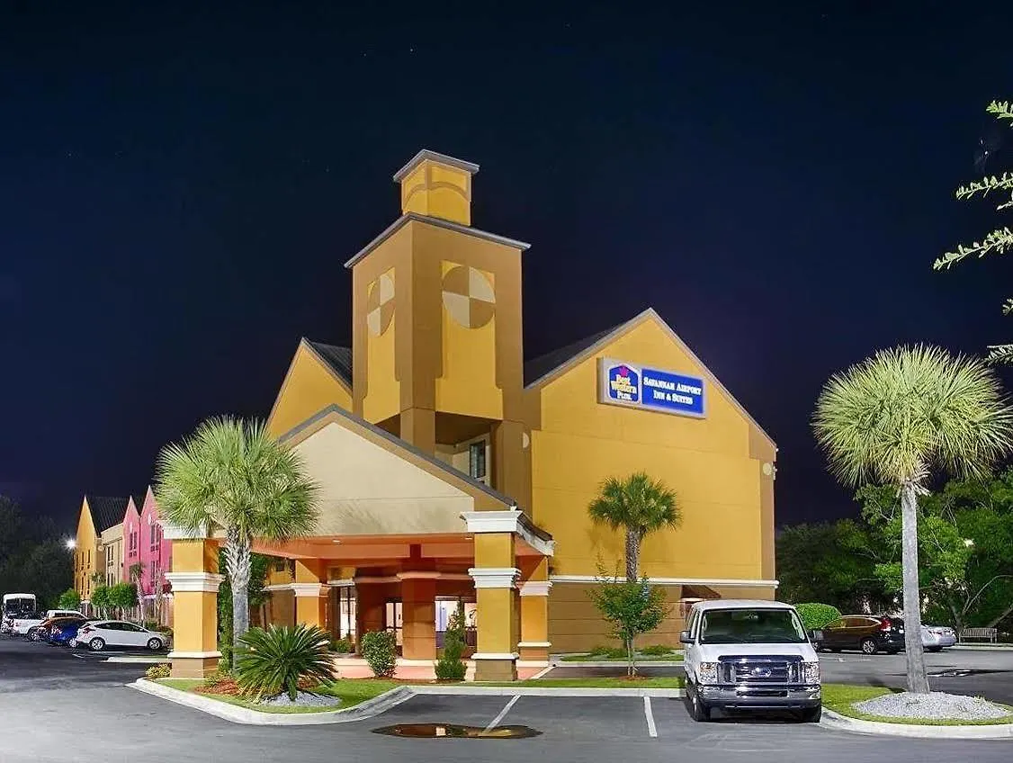 Hotel Western Savannah Airport Inn&suites 3*