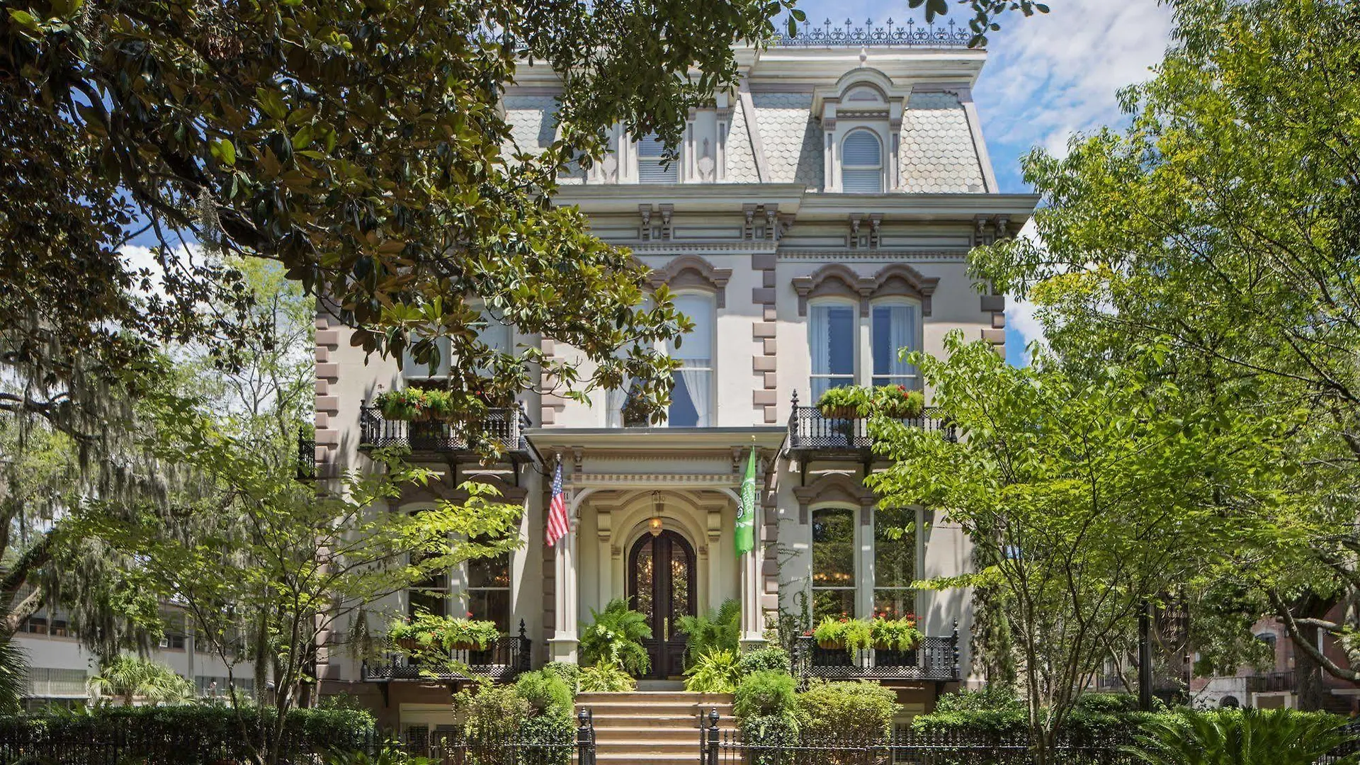 Inn Hamilton Turner