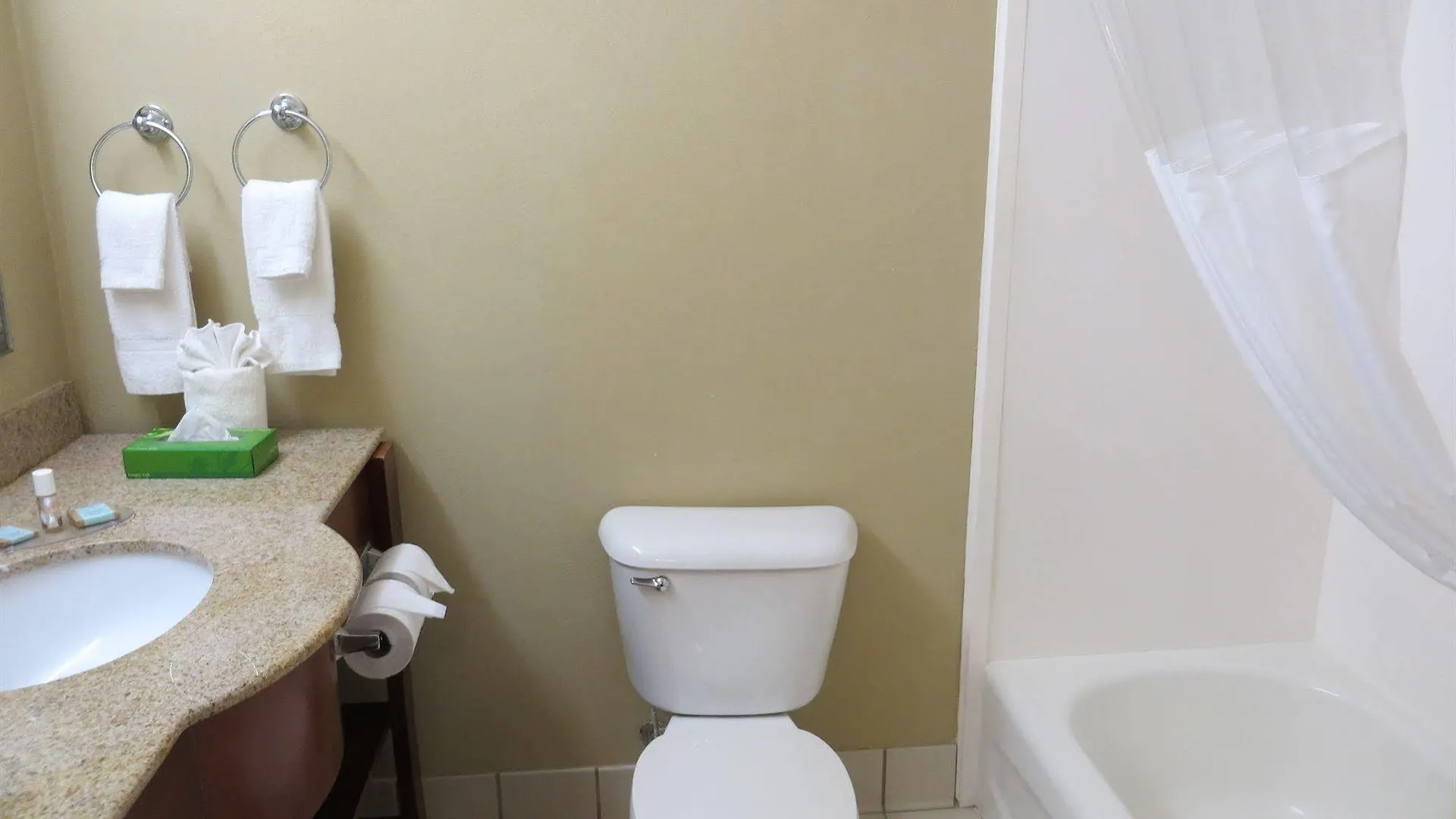 Отель Wingate By Wyndham Savannah Gateway Джорджтаун