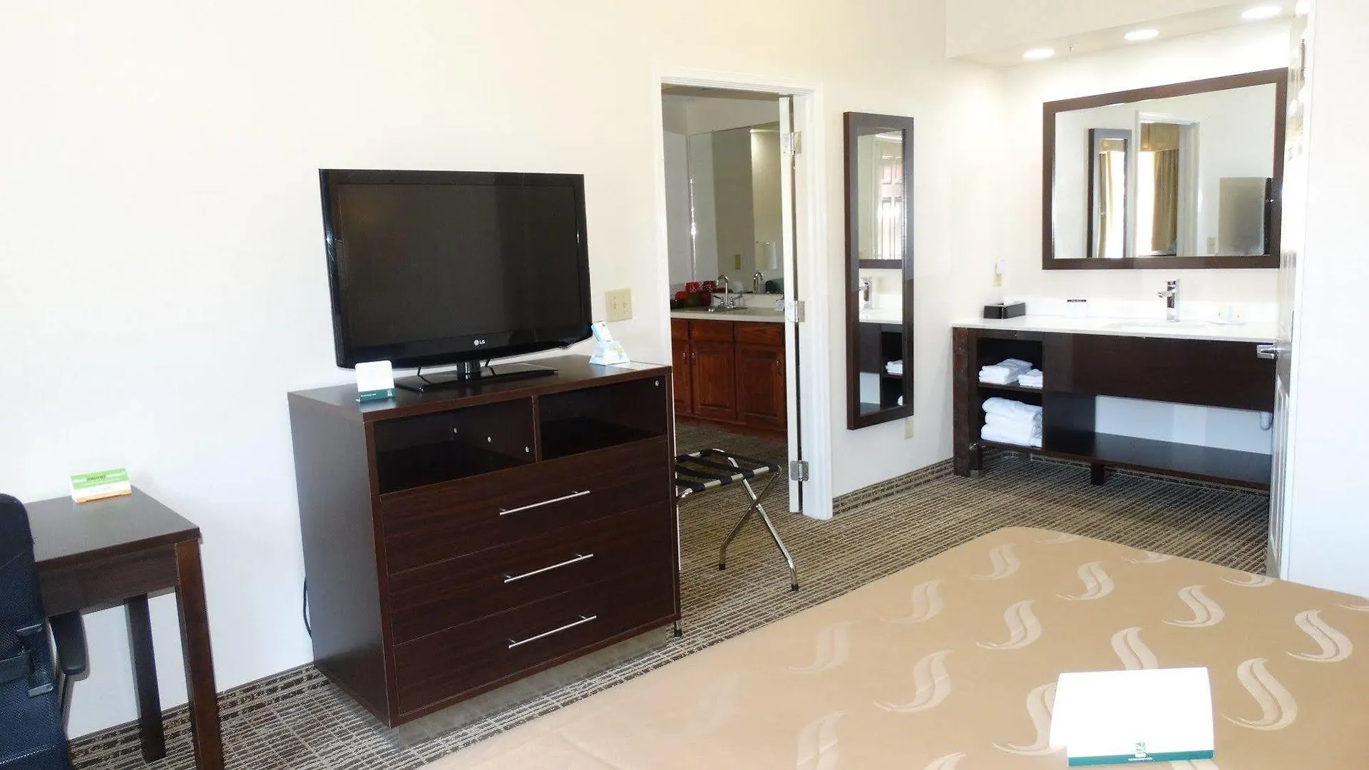 Quality - Savannah I-95 Hotel 3*