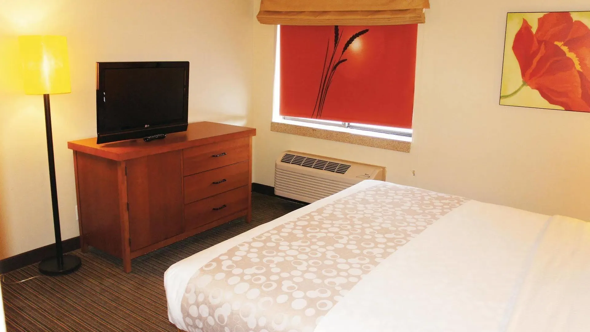 Spark By Hilton Midtown 3*