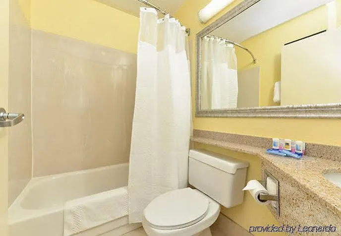 Baymont By Wyndham Midtown 3*