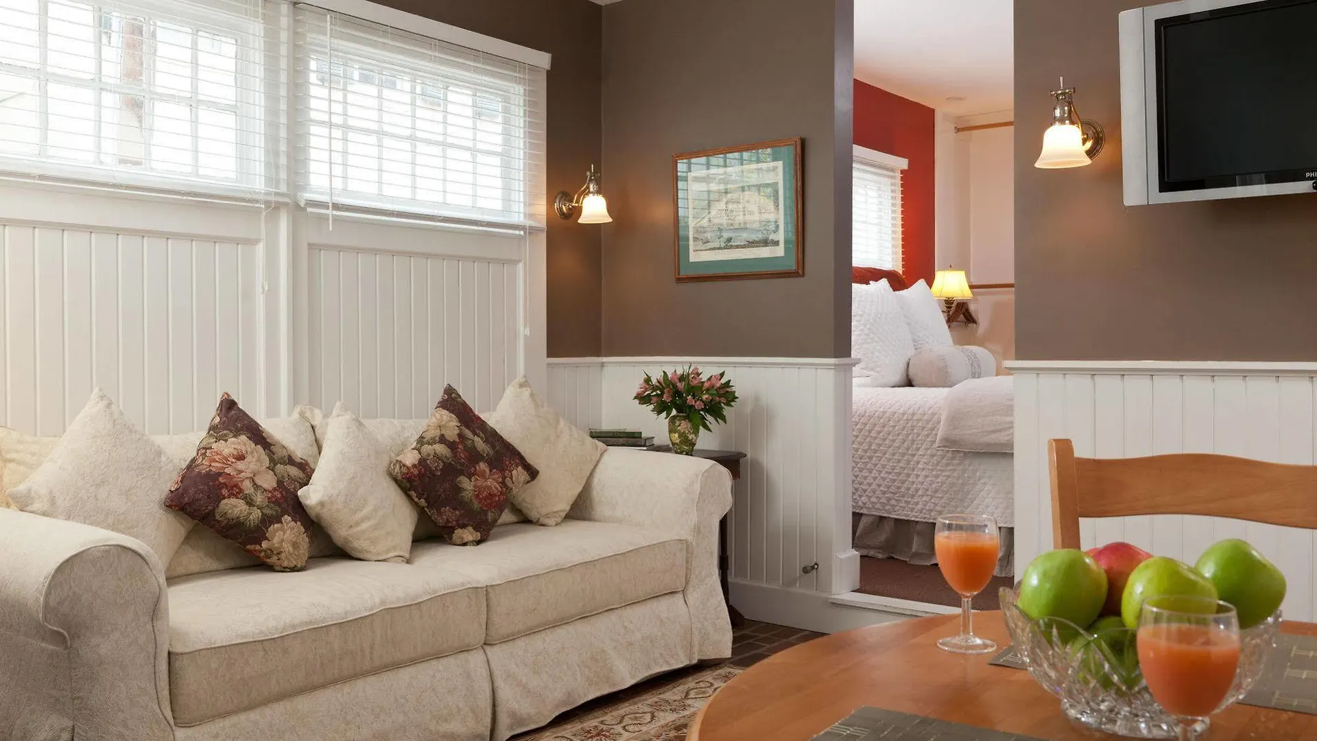 Azalea And Bed & Breakfast Savannah