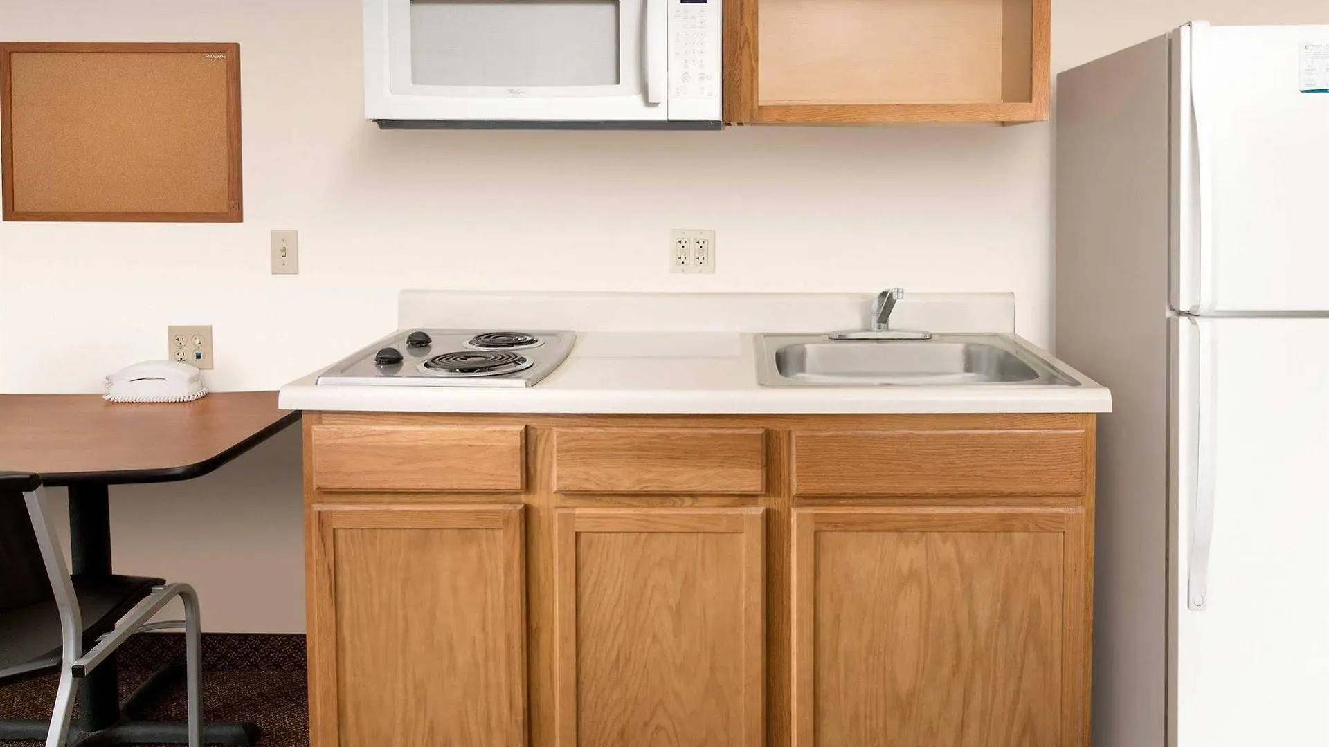 Woodspring Savannah Garden 2* Garden City