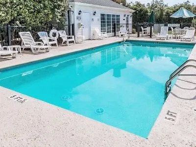 Hotel Quality - Savannah I-95