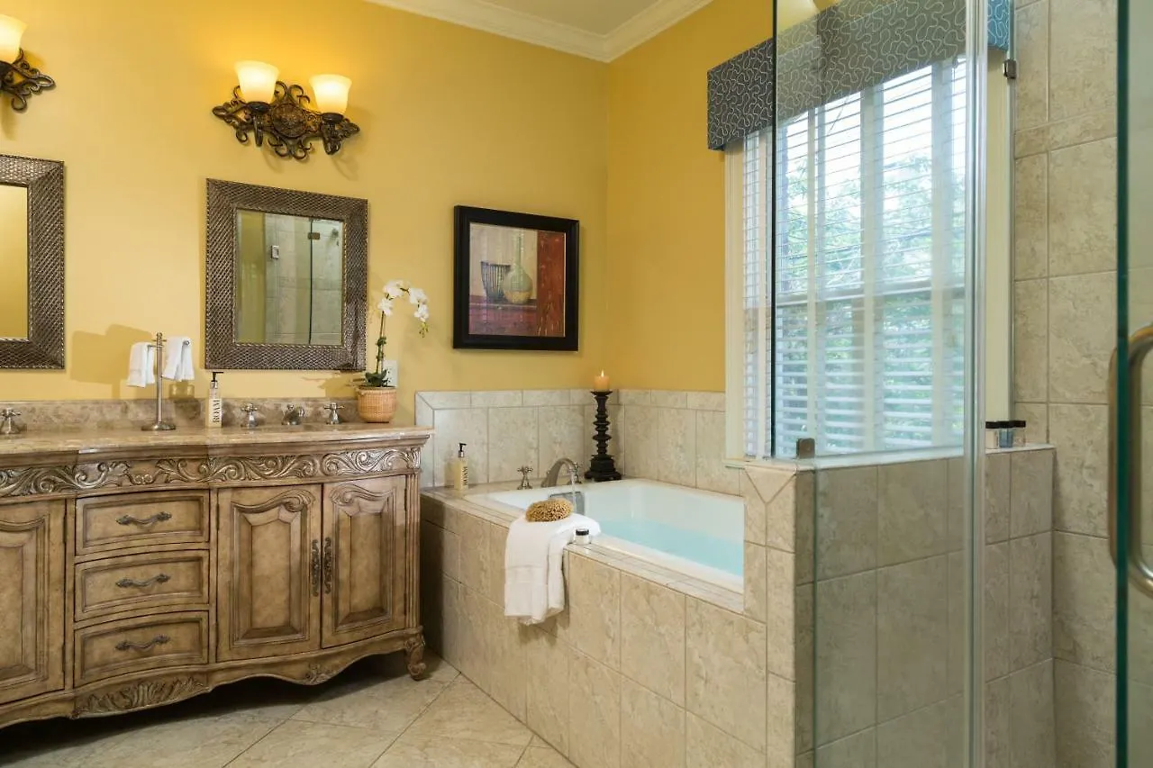 The On West Liberty 4*